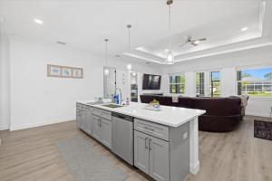 Rotonda West 43 with Hot Tub