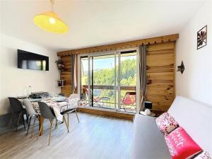 Résidence Vostok - STUDIO ALCOVE RÉNOVÉ VUE PISTES 5 PERSONNES MAE-5793