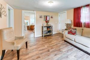 6 Mi to Museum of Aviation Rural Kathleen Home