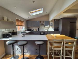 Location, lovely family home