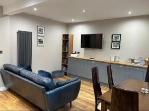 Location, lovely family home