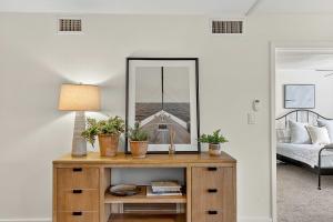 Coastal Paradise Condo Steps To Crescent Beach