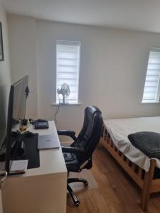 Fabulous two bedroom flat with concierge