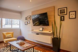 Sophisticated 1BR Stay in Prime Miraflores