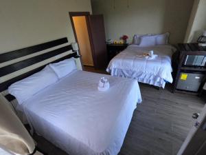 Lunas View Hotel and Restaurant