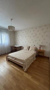 Appartements Apartment in a house near Lyon, Parc des Oiseaux : photos des chambres