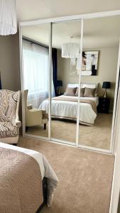 Dockside Charm by Halisi