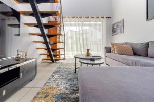 Alimamaspaces The Captains Cabin