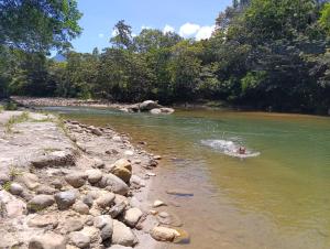Grande y hermosa casa de tapia