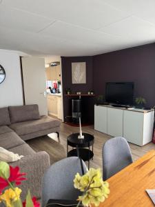 Chalet Linée in bosrijke omgeving Anloo