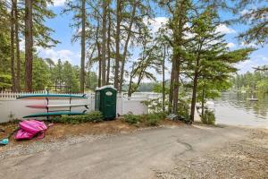Lake Escape Family & Pet Friendly with Dock Access