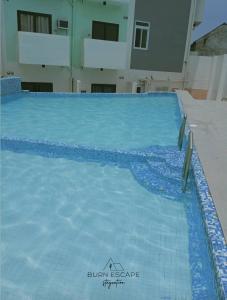 Fyangz Mini Karaoke Condo Staycation