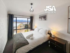 Alpine Mountain View 44