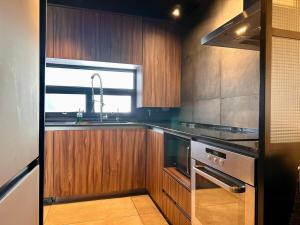 Sky view 3 floors penthouse with BBQ in the heart of Palermo