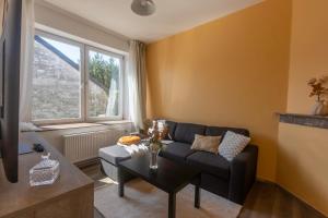 Appartement de luxe Dubai , Chambre, salon et SDB Privés, cuisine partagée