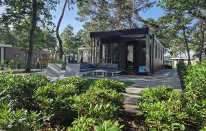 2 Bedroom Gorgeous Home In Hellendoorn