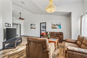 Relaxing Family Retreat in the Heart of Sebastian home