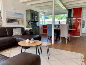 Stylish Coastal Retreat in Sint Maartenszee