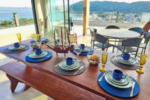 Pedaço do paraíso - Casa da colina - vista MAR - Praias & Trilhas