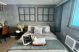 La Luna II - Room for Couples with Mt Arayat View