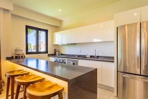 Luxury Ground Floor MarinaView-Pool-Gym-Paddleboard