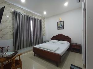 Khách sạn sen hồng 1