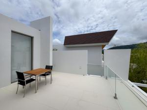 Sumptuous Duplex Pool Villa 3BR in Newly Built LuxPride 4 L12 Residence