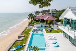 Pailay Beachfront Villa Cha-Am