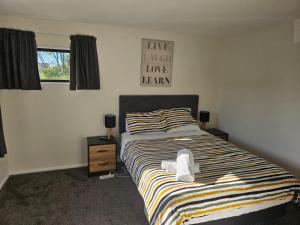 Room by the golf course with ensuite an Spa