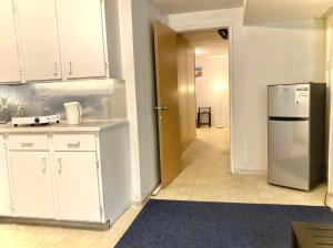 Studio Suite with private Living room at semi-basement
