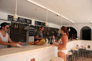 Armadoros Hotel / Ios Backpackers Ios Greece