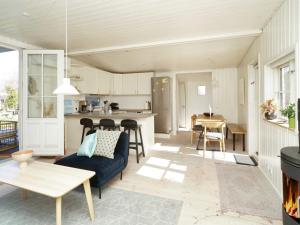 6 person holiday home in Vejby-By Traum