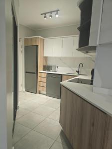 Waterfall Apartments Waterfall Cres