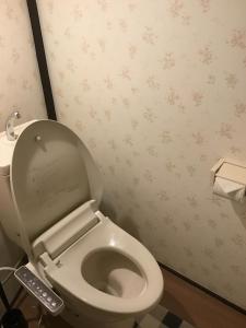 Popular Direct from the airport, perfect for getting anywhere in Tokyo, Skytree, Asakusas best access private lodging Lcuky Smile