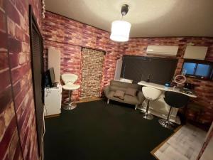 Popular Direct from the airport, perfect for getting anywhere in Tokyo, Skytree, Asakusas best access private lodging Lcuky Smile