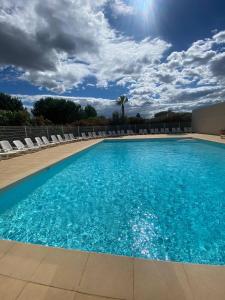 Maisons de vacances Le cabanon aux volets verts : photos des chambres