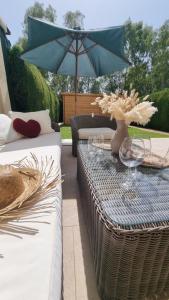 3-bedrooms HOUSE with private sunny garden and community pool in Nueva Andalucia near Puerto Banús