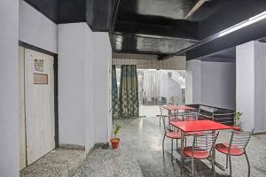 Signature Hotel Noida-62