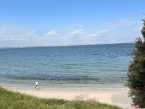 Near St George Hosp,AIRPT,train,shopping, Morden Apt, free Parking