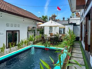 Central 1BR Mezzanine Loft with Shared Pool, Fitness and Private Kitchen in Canggu