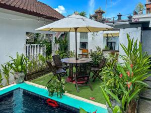 Central 1BR Mezzanine Loft with Shared Pool, Fitness and Private Kitchen in Canggu