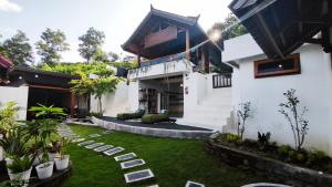 Thea Villa - 3 Bedrooms