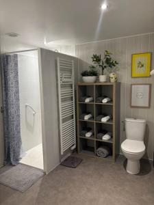 Maisons de vacances La pepite du Ventoux, petite piscine et salle de sport ! : photos des chambres