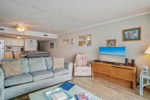 0402 Waters Edge Resort condo