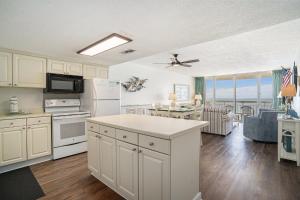 0711 Waters Edge Resort condo