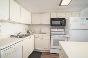 0711 Waters Edge Resort condo