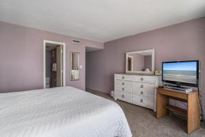 1412 Waters Edge Resort condo