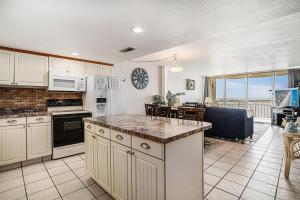 0511 Waters Edge Resort condo