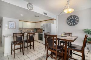 0511 Waters Edge Resort condo