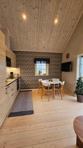 Hansingastugan Bed and Kitchen Guesthouse